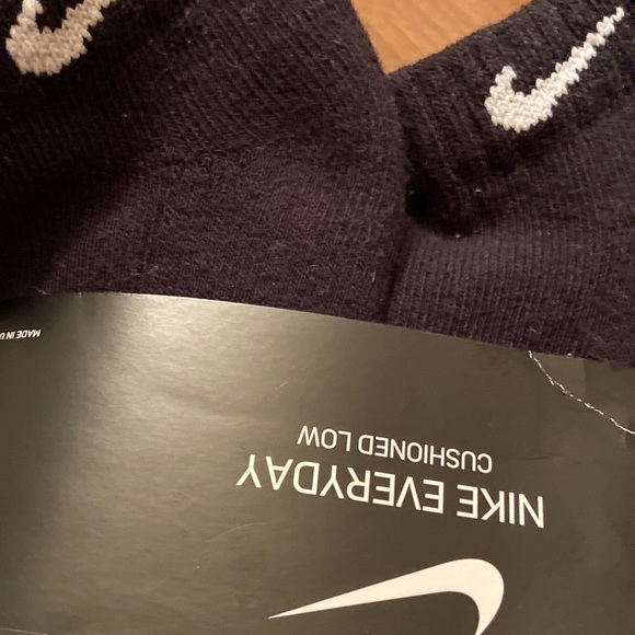 Nike Black Cushion Low 6 Pack of Boys Socks 5Y-7Y. - Picture 3 of 6